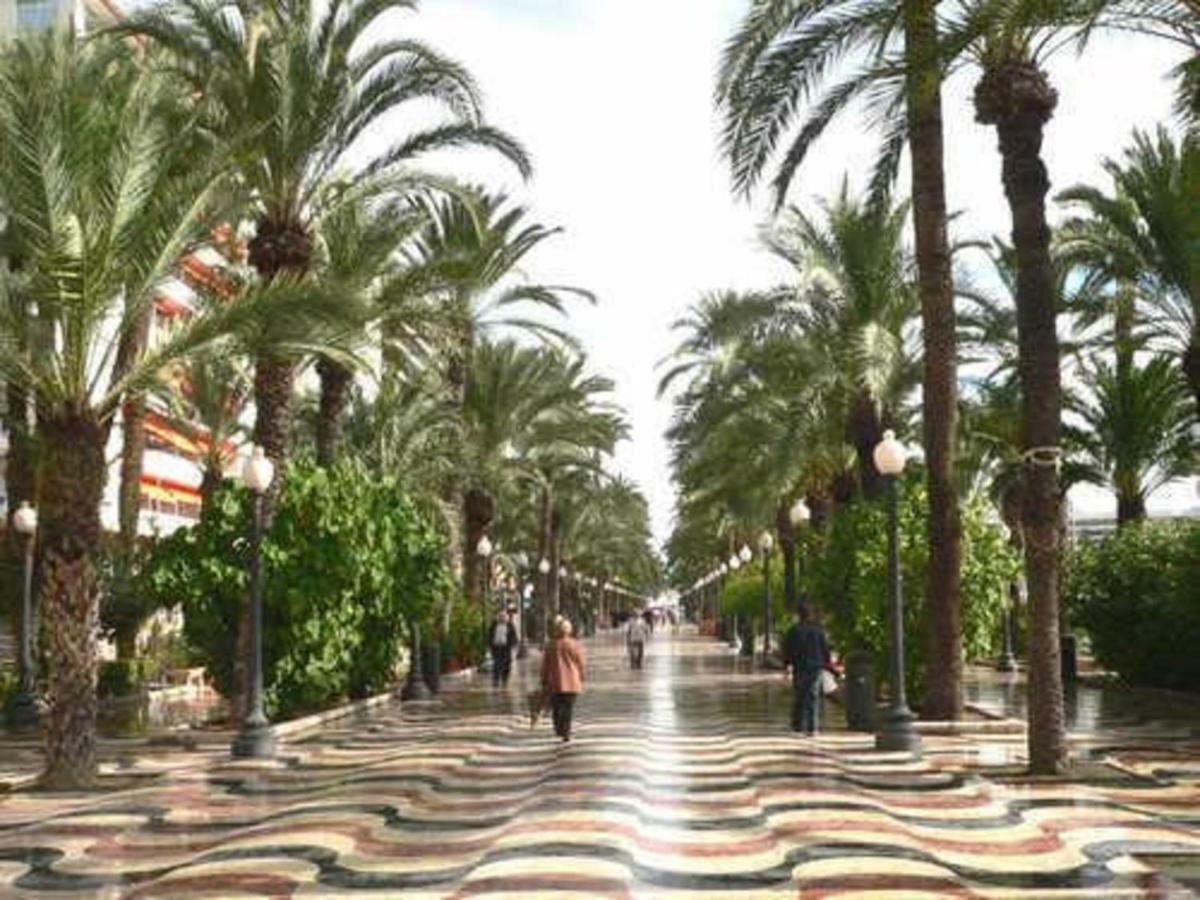 Alicante Center Apart Luaran gambar